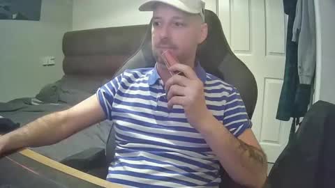 bluebirdflame1 online show from 02-13-25, 06:41