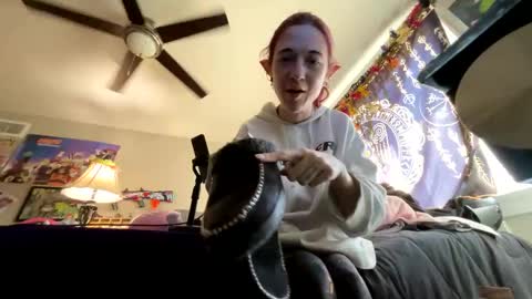 Snapshot of bluebloodednorsewitch chatting on 02-23-25, 08:00 bluebloodednorsewitch online show from 02-23-25, 08:00