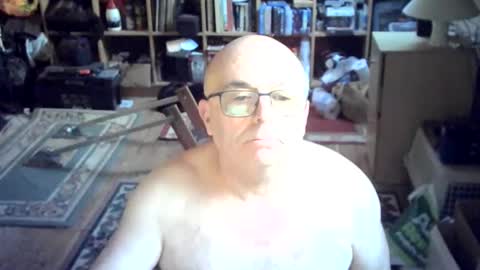 Snapshot of bluebox65 chatting on 03-19-26, 05:39 bluebox65 online show from 03-19-26, 05:39