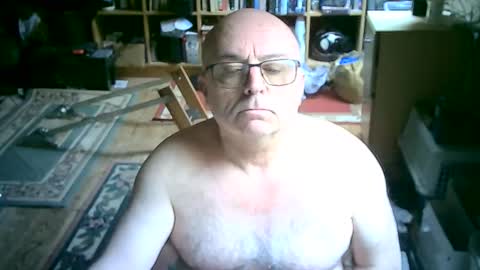 Snapshot of bluebox65 chatting on 03-20-26, 10:53 bluebox65 online show from 03-20-26, 10:53