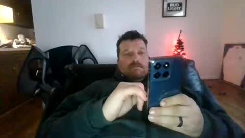 bluedemoneyes1986 online show from 11-18-25, 09:30