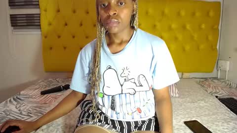 Tee online show from 02-25-25, 03:05