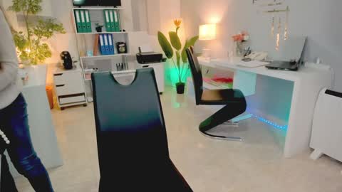 bluediamondsdreams online show from 11-05-25, 05:02