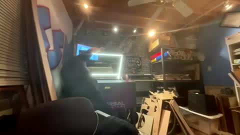 bluedream_6 online show from 07-23-26, 06:44