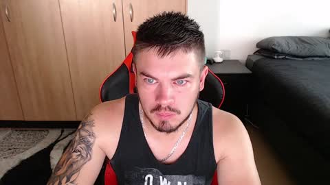 blueeyeboy0 online show from 01-21-25, 06:00