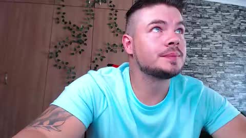 Snapshot of blueeyeboy0 chatting on 01-14-26, 08:20 blueeyeboy0 online show from 01-14-26, 08:20