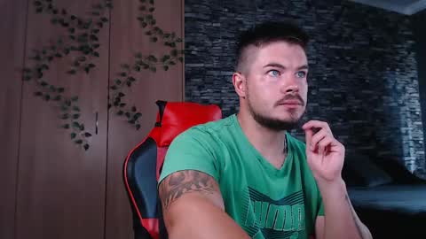 Snapshot of blueeyeboy0 chatting on 03-06-26, 07:27 blueeyeboy0 online show from 03-06-26, 07:27