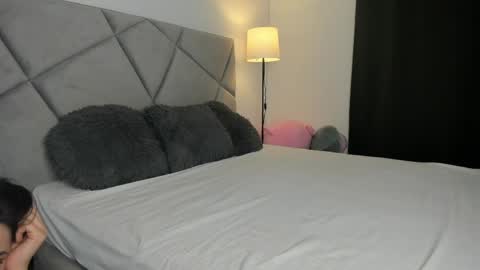 blueeyeslexxxy online show from 04-19-26, 07:18