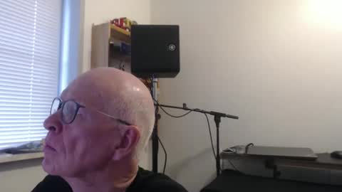 blueeyesn8 online show from 10-29-25, 08:27