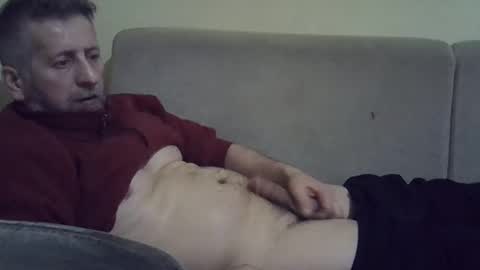 Snapshot of bluehot59 chatting on 03-08-25, 06:26 blue online show from 03-08-25, 06:26