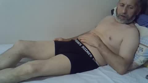 Snapshot of bluehot59 chatting on 09-21-25, 08:10 blue online show from 09-21-25, 08:10