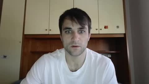 bluejoee online show from 04-19-26, 07:51