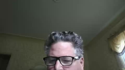 Snapshot of bluemoose70 chatting on 05-31-26, 06:09 bluemoose70 online show from 05-31-26, 06:09