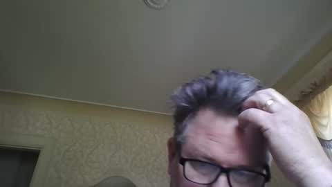 Snapshot of bluemoose70 chatting on 06-04-26, 05:41 bluemoose70 online show from 06-04-26, 05:41