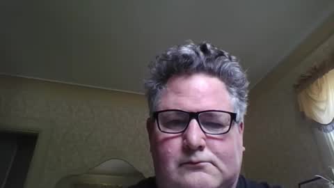 Snapshot of bluemoose70 chatting on 06-06-26, 04:12 bluemoose70 online show from 06-06-26, 04:12