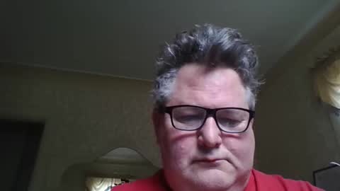 Snapshot of bluemoose70 chatting on 06-10-26, 02:49 bluemoose70 online show from 06-10-26, 02:49