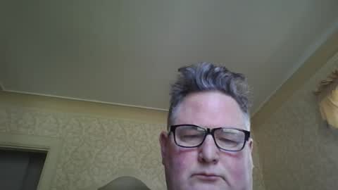 Snapshot of bluemoose70 chatting on 07-24-26, 06:06 bluemoose70 online show from 07-24-26, 06:06