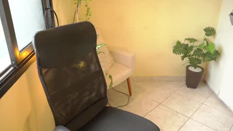 FLORAA online show from 01-28-25, 11:28