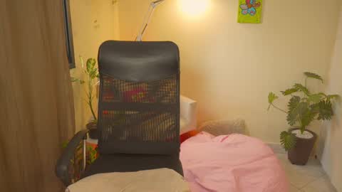 FLORAA online show from 09-24-25, 12:19