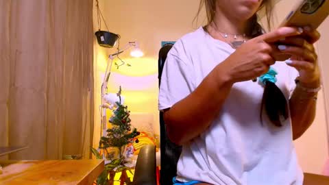 FLORAA online show from 12-20-25, 11:39