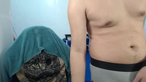 Snapshot of blueranger27 chatting on 12-11-24, 05:32 Andy Tan online show from 12-11-24, 05:32