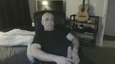 Snapshot of blueyesforyou2nit chatting on 02-24-25, 07:33 blueyesforyou2nit online show from 02-24-25, 07:33