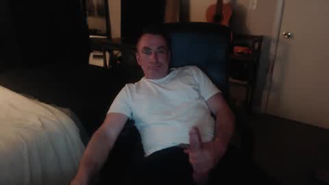 Snapshot of blueyesforyou2nit chatting on 03-07-25, 10:45 blueyesforyou2nit online show from 03-07-25, 10:45