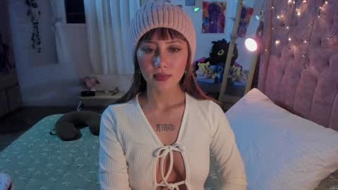 Snapshot of blumasweet chatting on 12-29-24, 07:28 Bluma Sweet online show from 12-29-24, 07:28