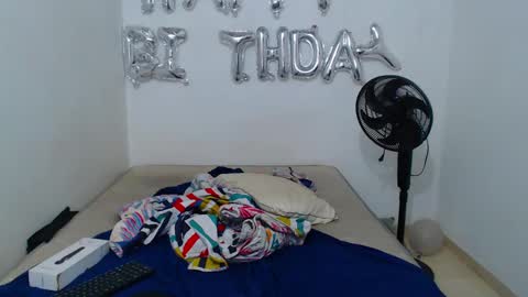 Snapshot of blumbum chatting on 01-05-25, 08:10 Hey guysI am BrendaWelcome my room online show from 01-05-25, 08:10