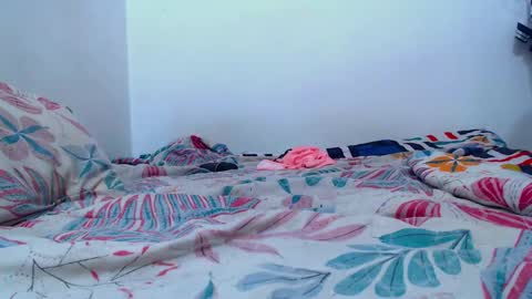 Snapshot of blumbum chatting on 03-06-25, 11:31 Hey guysI am BrendaWelcome my room online show from 03-06-25, 11:31