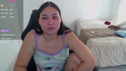 Snapshot of blumbum chatting on 06-17-26, 09:27 Hey guysI am BrendaWelcome my room online show from 06-17-26, 09:27