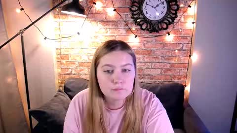 Ellie3 online show from 12-11-24, 07:36