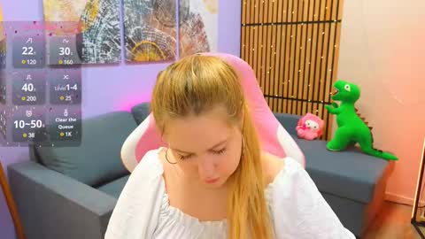 Ellie3 online show from 02-12-25, 03:49