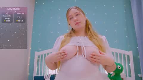 Ellie3 online show from 02-26-25, 02:36