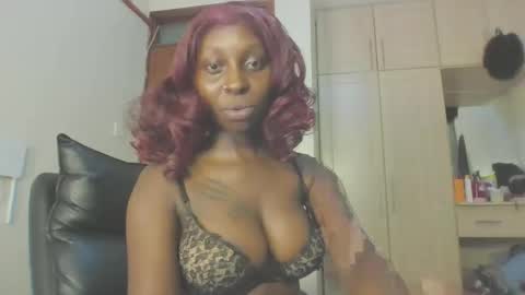 Belle online show from 03-12-26, 06:25