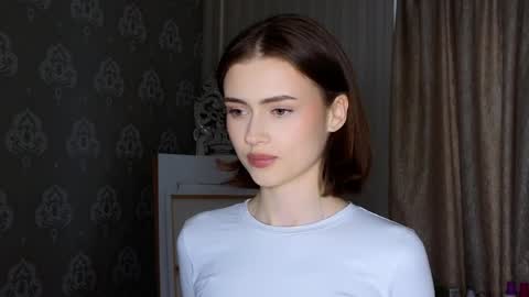 Snapshot of bluuemarine chatting on 05-05-26, 04:37 Mary online show from 05-05-26, 04:37