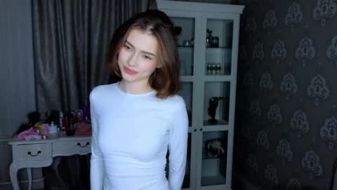 Snapshot of bluuemarine chatting on 05-17-26, 06:04 Mary online show from 05-17-26, 06:04