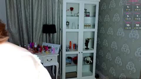 Snapshot of bluuemarine chatting on 05-19-26, 06:58 Mary online show from 05-19-26, 06:58