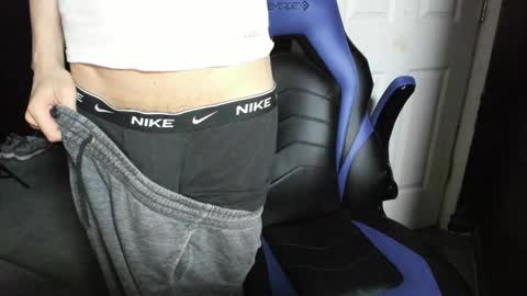 Snapshot of blxkq chatting on 02-17-25, 04:31 Jordan online show from 02-17-25, 04:31