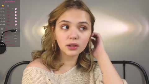 Snapshot of blytheaven chatting on 12-12-24, 04:10 Erica online show from 12-12-24, 04:10