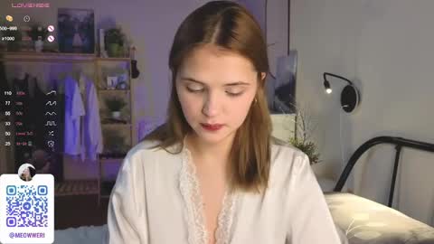 Snapshot of blytheaven chatting on 02-22-25, 04:19 Erica online show from 02-22-25, 04:19