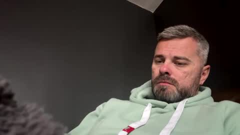 Snapshot of bmatt1903 chatting on 02-08-25, 04:36 BMATT1903 online show from 02-08-25, 04:36