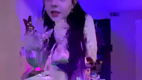 Natalia online show from 01-31-25, 01:43