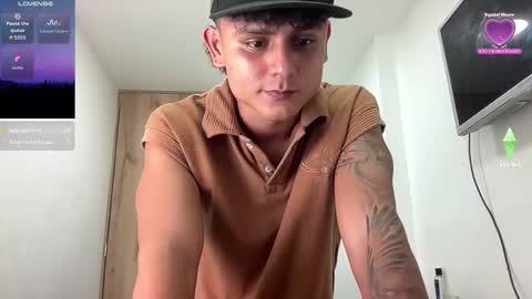 Bob  INDEPENDENT MODEL online show from 03-11-26, 06:30