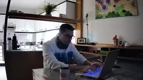 Bobber online show from 11-15-25, 03:52