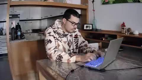 Bobber online show from 11-17-25, 08:31