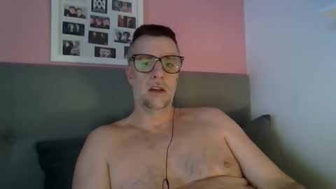 Snapshot of bobberman78 chatting on 11-30-25, 09:19 Dan online show from 11-30-25, 09:19