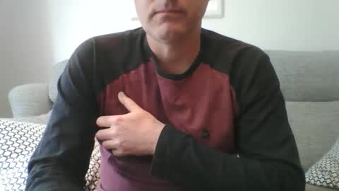 bobby_113 online show from 05-05-26, 11:29