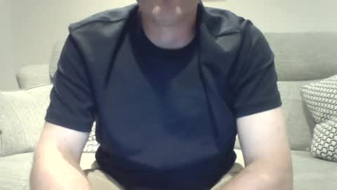 bobby_113 online show from 07-05-26, 12:17