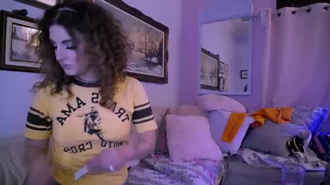 Snapshot of bobbyandsadie chatting on 01-16-26, 07:34 Bobby and Sadie online show from 01-16-26, 07:34